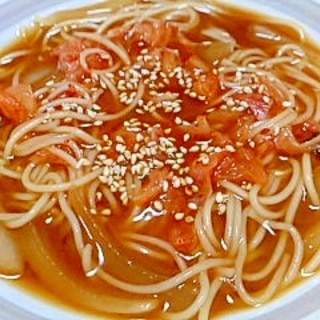 キムチと玉ねぎの赤味噌汁そうめん